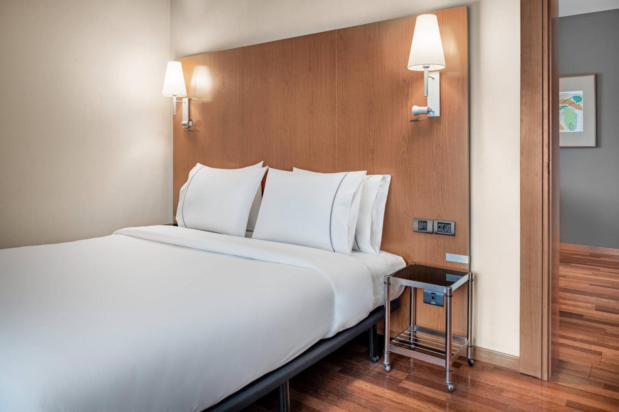 Ac Hotel Ponferrada By Marriott Bagian luar foto