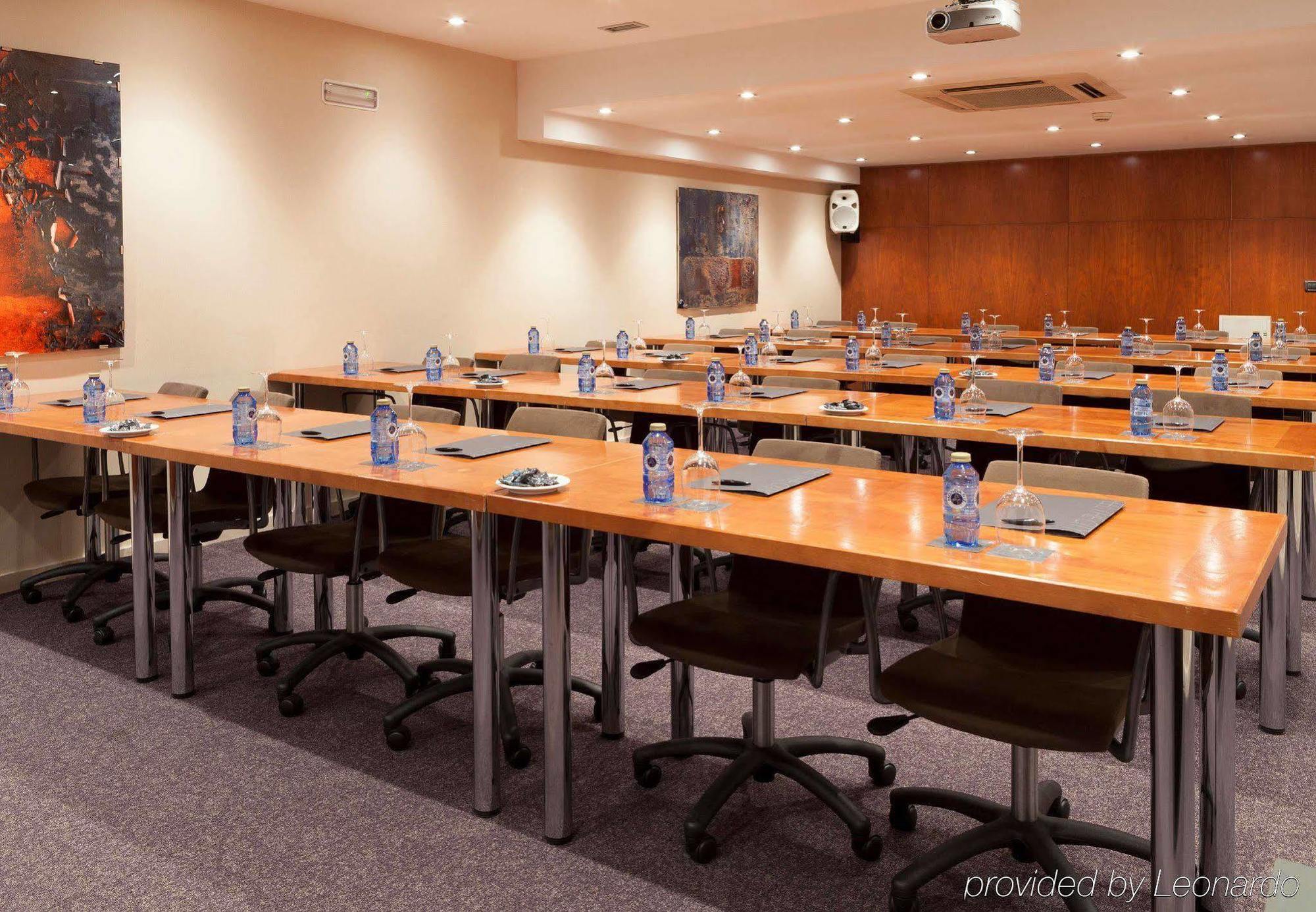 Ac Hotel Ponferrada By Marriott Bagian luar foto