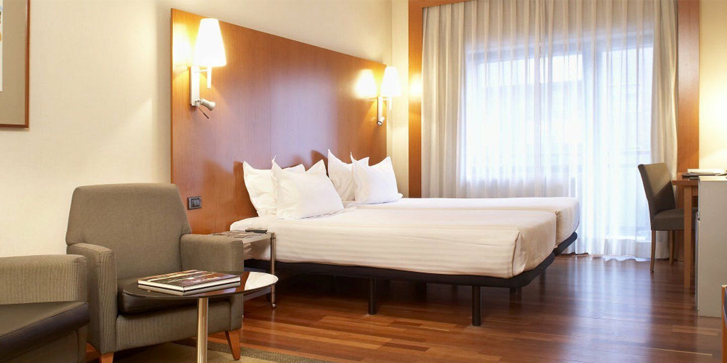 Ac Hotel Ponferrada By Marriott Bagian luar foto